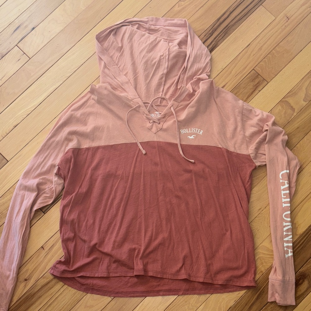 Hollister Women's Pink Long Sleeve Hoodie